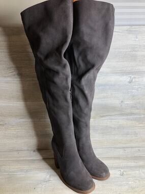 Kelsi Dagger Brooklyn Logan Gray Over The Knee Boot Women's Size 8.5 M